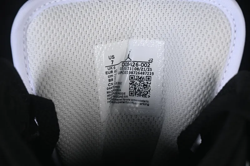 All categories Air Jordan Jordan series basketball shoes Air Jordan 1 Mid G version pure original Air Jordan 1 Mid AJ1 Joe 1 black and white gray mid-top cultural casual sneakers DQ8426-002